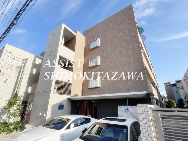 エクセラ三軒茶屋 の外観