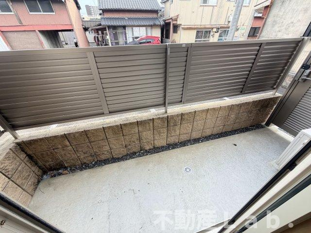 シャトレ城下のバルコニー|※反転タイプのお写真です。
