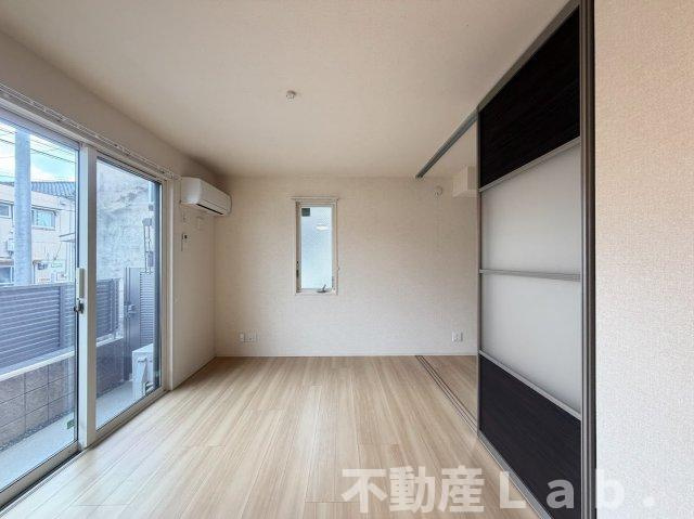 シャトレ城下の居間・リビング|※反転タイプのお写真です。