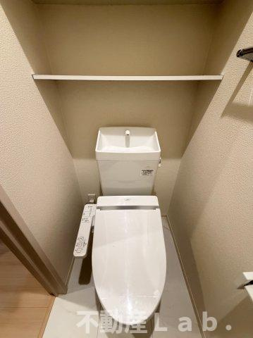 シャトレ城下のトイレ|※反転タイプのお写真です。