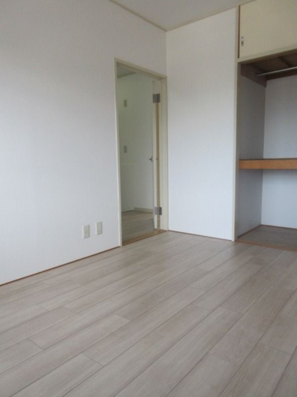 ハイツ山崎の内装