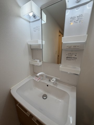 ＧＲＡＮ ＰＡＳＥＯ三宿Ⅱの独立洗面台|使いやすい独立洗面台です