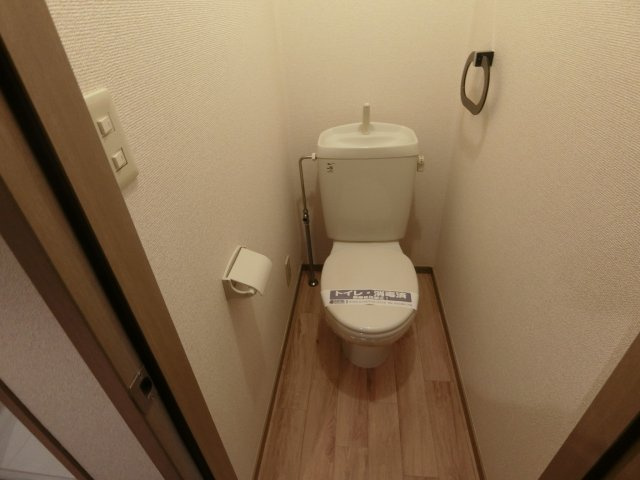 Grandchariot A棟【グランシャリオ】のトイレ|他のお部屋の参考写真となります。