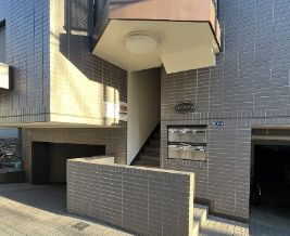 サン ロイヤルのエントランス|エントランスです