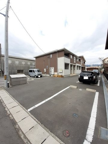 Ｋ’ｓグレイスの駐車場