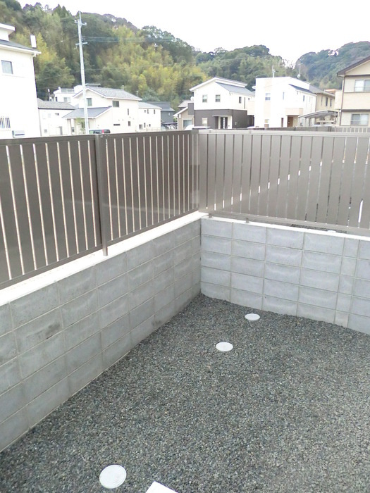 【庭】