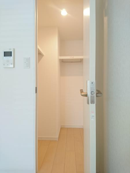 ＥＶＥＲＴＯＷ　Ｌｉｂｅｒｏ　ＫＡＭＩＩＫＥＤＡＩの居間・リビング|居間です