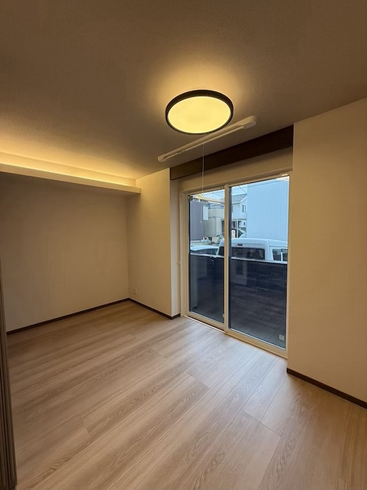 Ｄ－ＲＯＯＭ庚午中の内装