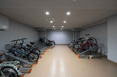 【その他共用部分】 | ラクラス中野富士見町 | 自転車置き場。