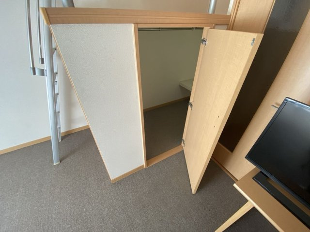 レオパレスグリーンフォレストの内装