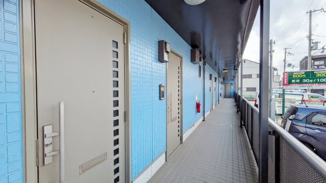 【エントランス】