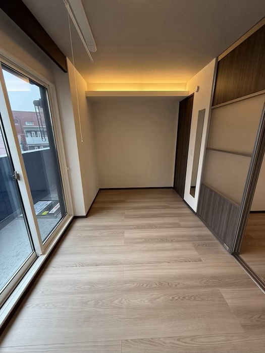 Ｄ－ＲＯＯＭ庚午中の内装