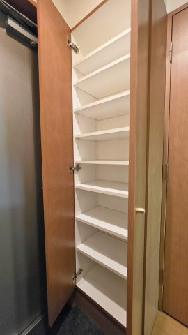 スカイコート駒沢大学の収納