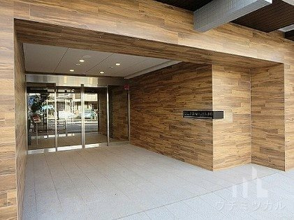 フュージョナル上十条のエントランス