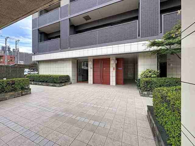 アクロス箱崎ブライトガーデンの外観
