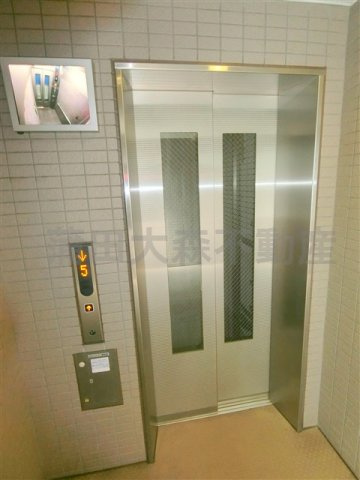 日神デュオステージ池上のその他共用部分|モニター付のエレベーター
