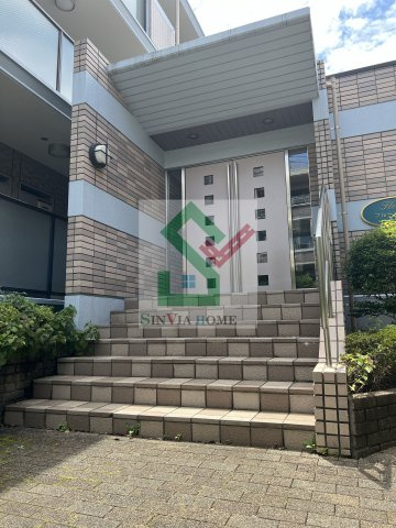 フルール南町のエントランス