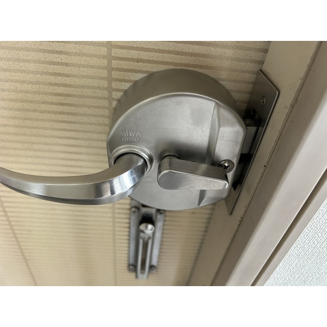 南柏パインヒル1号棟の玄関