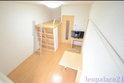 レオパレス辻町Ⅱの居間・リビング|備品や設備仕様は号室等により異なります現地をご確認下さい。