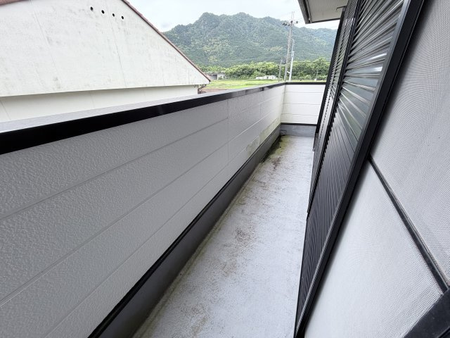 丹波市春日町国領の中古一戸建のバルコニー