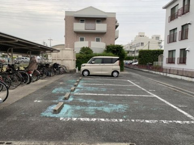 【駐車場】 | ラフィネ北野