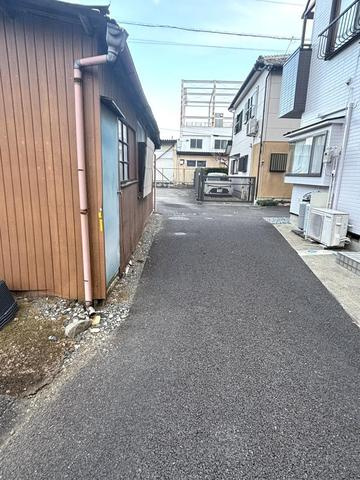 鴻巣市人形　売地の前面道路含む現地写真