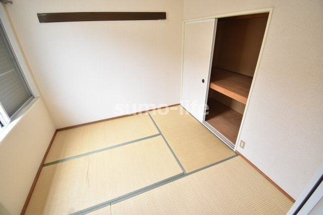 ウエストハイツの和室