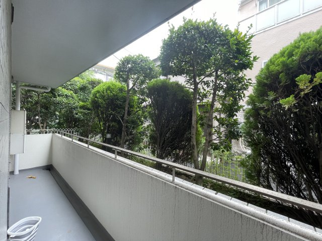 【バルコニー】