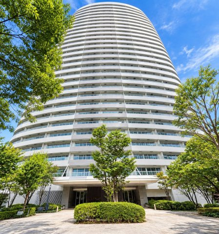 M.M. TOWERS FORESIS R棟の外観|落ち着いた雰囲気の外観です
