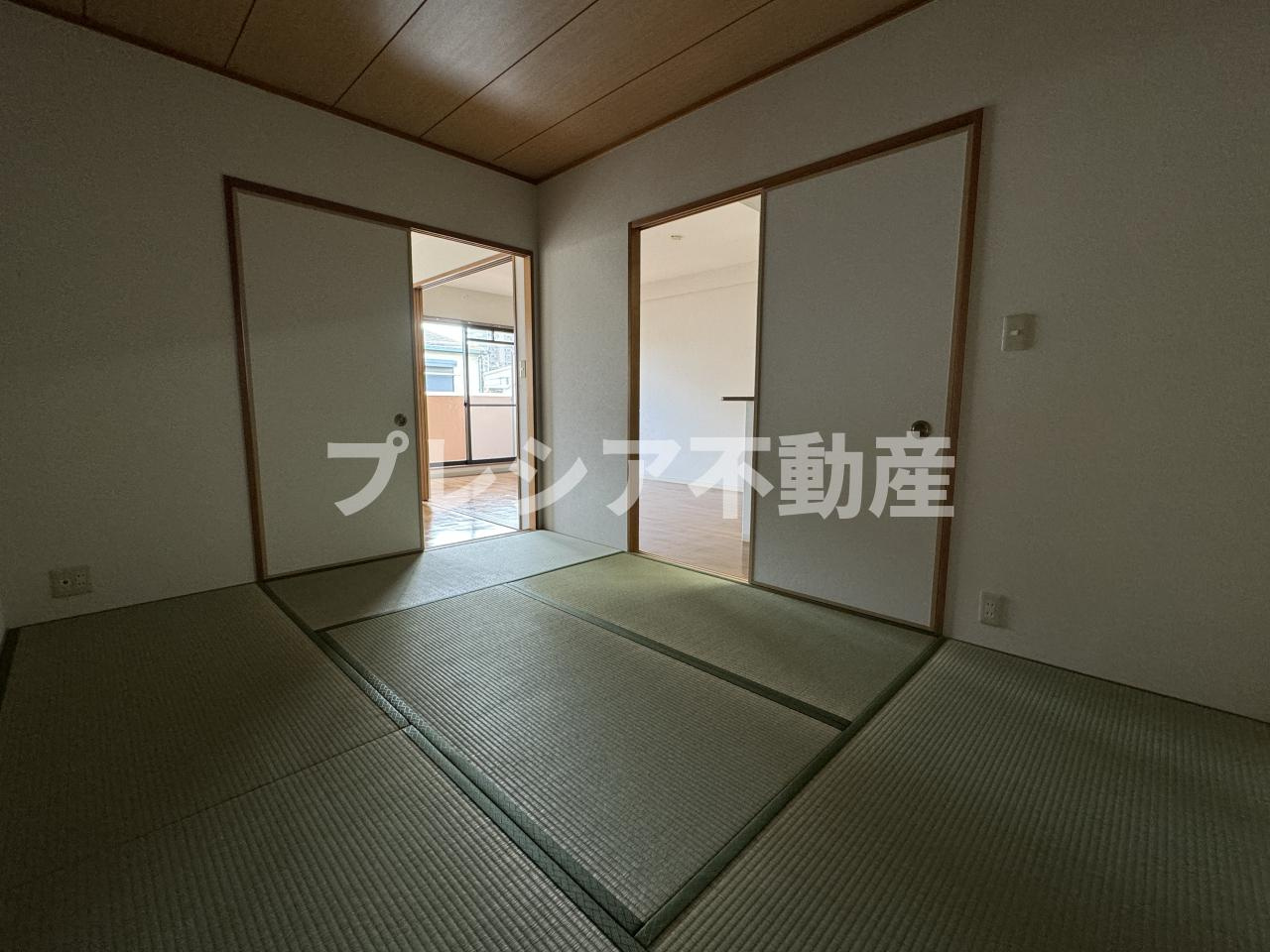 グラン甲子園口の和室