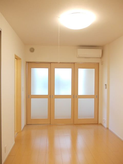 【居間・リビング】 | アルバテラス