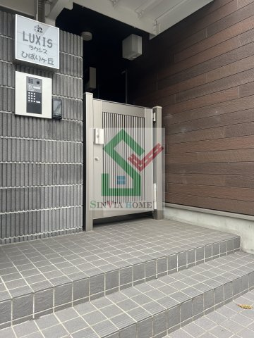 ラクシスひばりが丘のエントランス