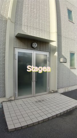 アンプルール フェール レーベンのエントランス