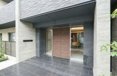 コンフォリア戸越公園のエントランス|建物の内部です