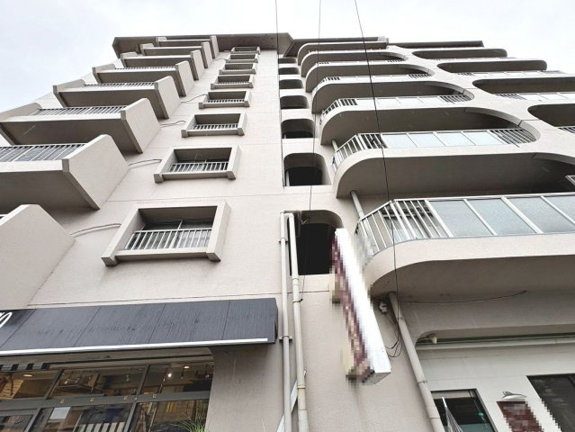 シャルム湯里の外観|近鉄南大阪線「針中野」駅まで徒歩８分♪大阪メトロ谷町線「駒川中野」駅まで徒歩９分♪毎日の通勤・通学に便利ですね♪忙しい朝や遅い帰宅時にも安心です！