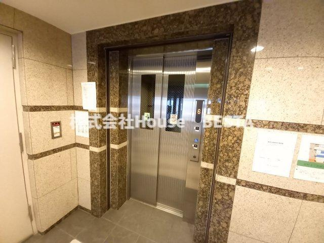 アスヴェルみなと元町OceanFrontのロビー