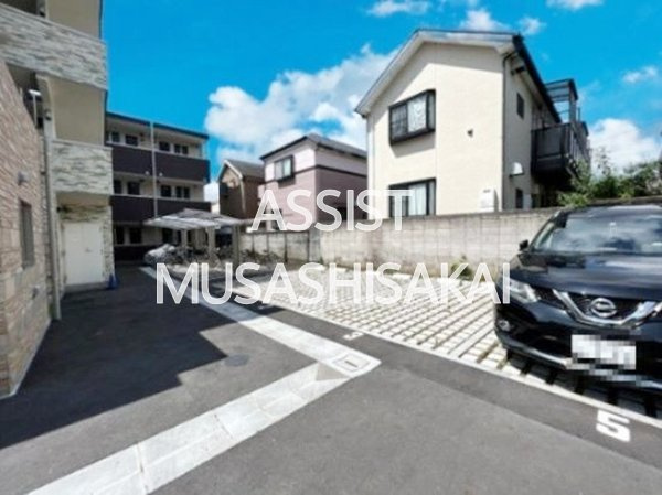 ハイツけやき七番館の駐車場