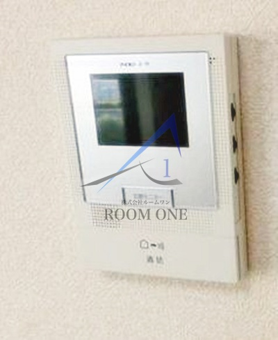 クオリス のセキュリティ|モニター付きインターホンです。
