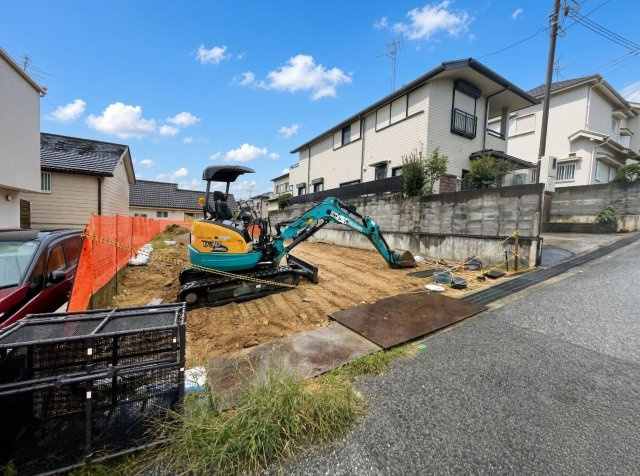 ■宝塚市長寿ガ丘　第2期　新築一戸建ての外観|現在建築中！落ち着いた街並みで新生活を始めることが出来そう！周辺の物件も併せてご紹介させて頂きます！

