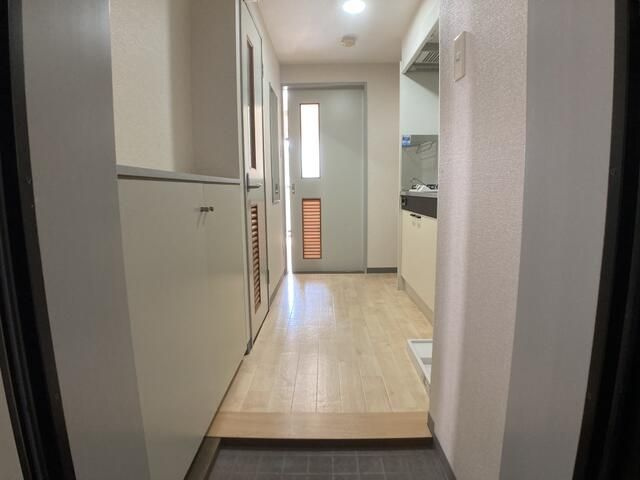 グリーンポート三田の玄関