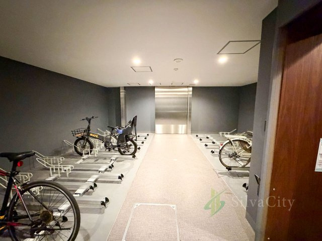 パークコート北青山の駐輪場|駐輪場
敷地内には駐輪場もございます。日々のちょっとしたお出かけにも自転車を活用できます。