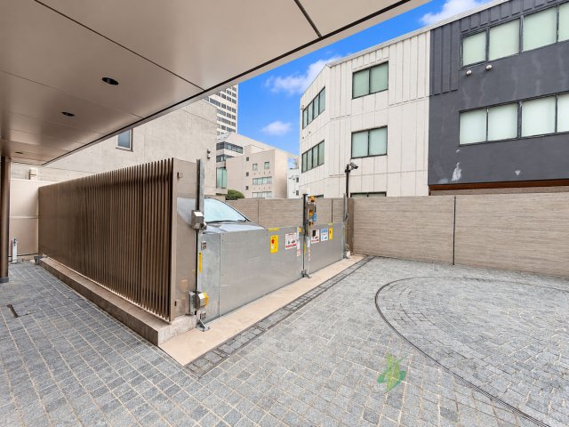 パークコート北青山の駐車場|駐車場
敷地内に駐車場を完備。大切なお車をお持ちの方にも嬉しい住環境です。※空き状況要確認