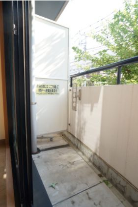 PREVERのバルコニー|バルコニーからの眺めを楽しみながら食事をしませんか