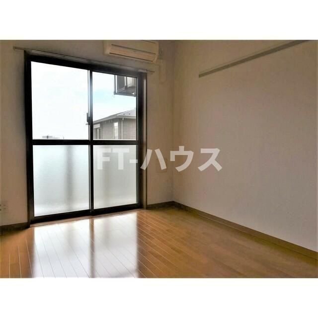 ルクレ津田沼の居間・リビング