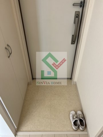 リブリクアイエットの玄関