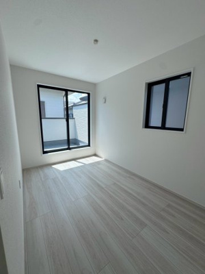 【洋室】 | 名古屋市千種区上野３期新築戸建 | キャンペーン対象物件です♪詳細は弊社ホームページもしくはスタッフまでお気軽にお問合せ下さいませ♪ お役に立てる自信があります♪