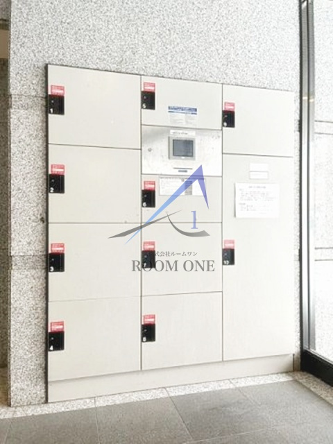 ルーブル野方参番館のその他共用部分|宅配ボックスです。