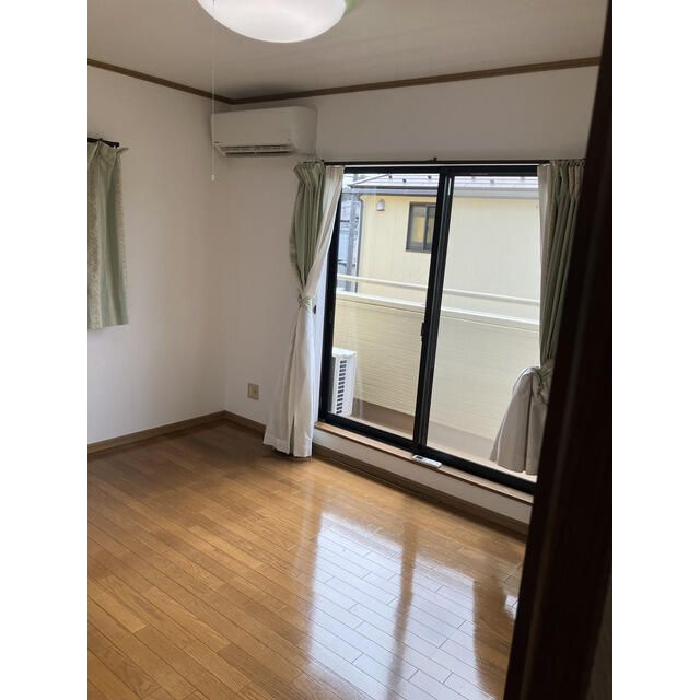 萱田町戸建の居間・リビング