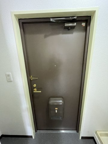 メゾン大和田の玄関