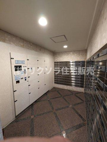 ふぁみーゆ寝屋川セントラルパークB棟の設備|宅配ボックス　集合ポスト
■物件内覧・資金計画相談・住宅ローン相談、リフォーム相談、お問合せ受付中■
※当日・翌日のご内覧、ご相談はお電話でのお問合せがスムーズです！